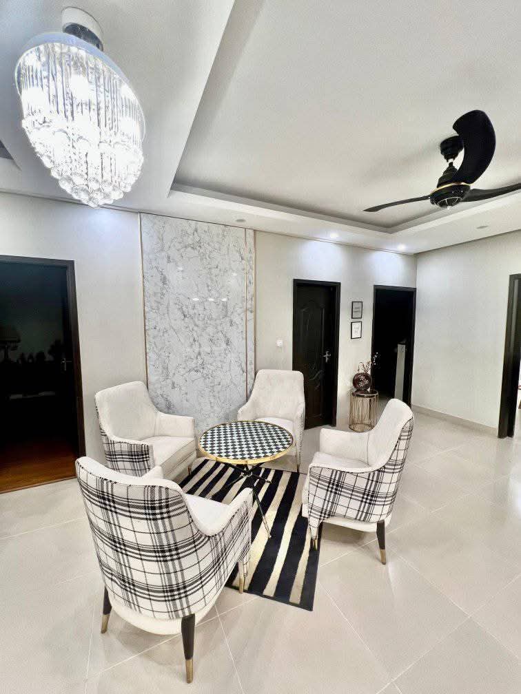 WhatsApp Image 2025-11-15 at 3.17.25 PM (2)