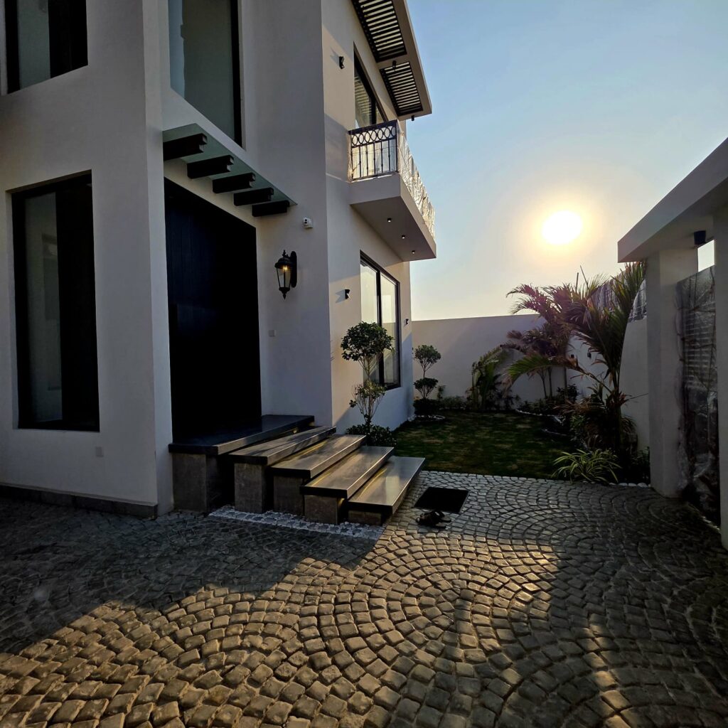 WhatsApp Image 2025-11-28 at 17.24.46 (2)